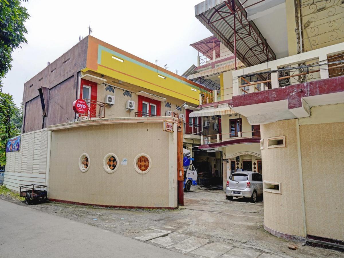 צ'ירבון Oyo 90238 Hotel Nusantara מראה חיצוני תמונה
