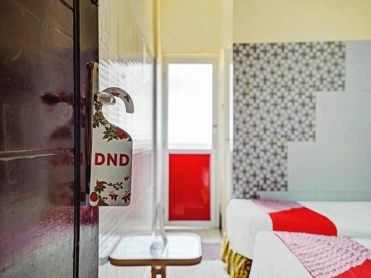 צ'ירבון Oyo 90238 Hotel Nusantara מראה חיצוני תמונה