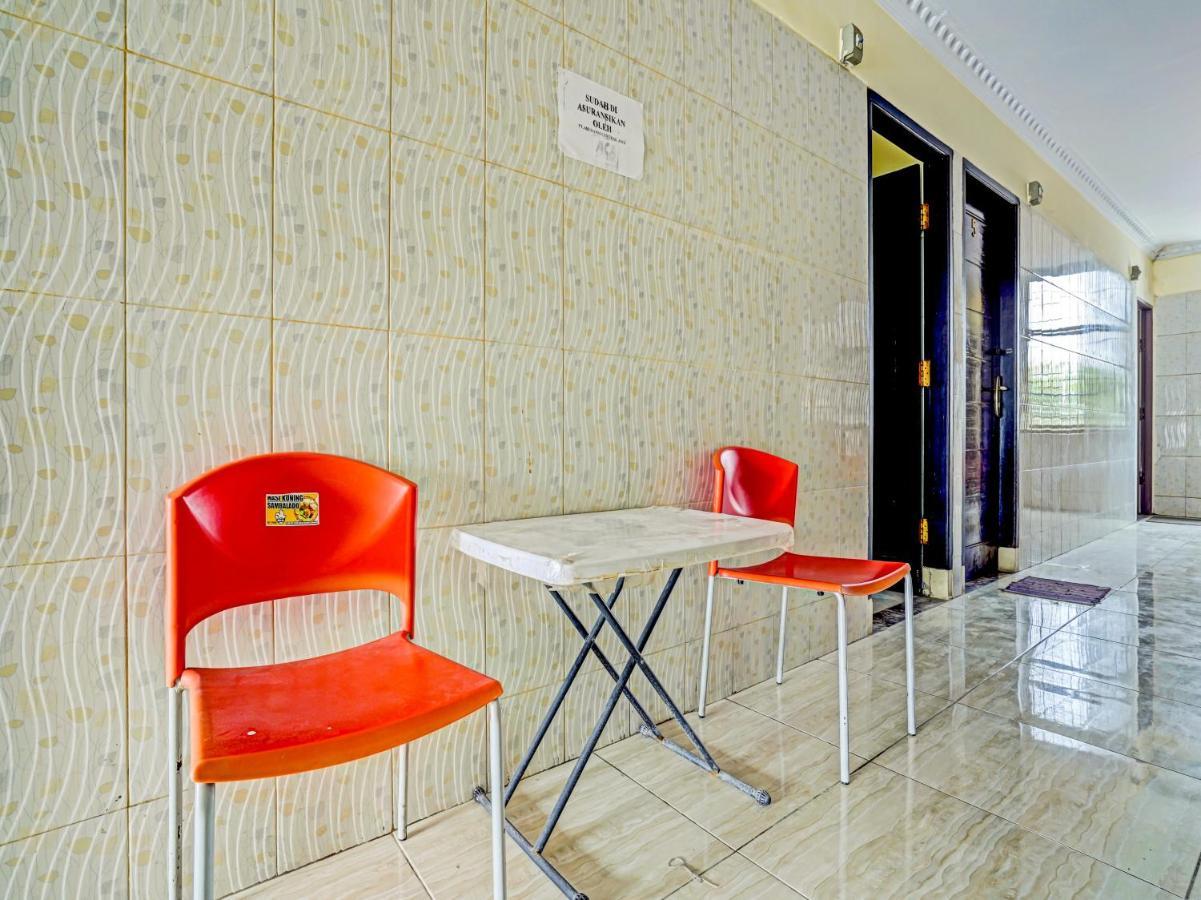 צ'ירבון Oyo 90238 Hotel Nusantara מראה חיצוני תמונה